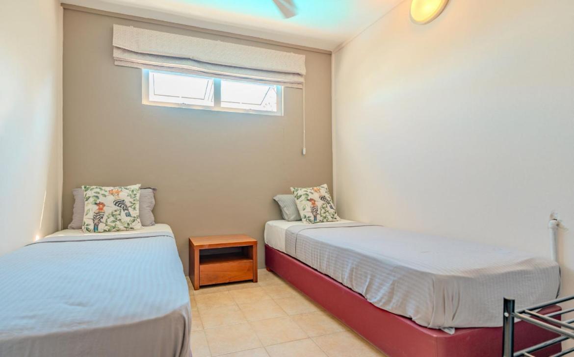 Pereybere Beach Paradise 4 Bedroom Apt ภายนอก รูปภาพ