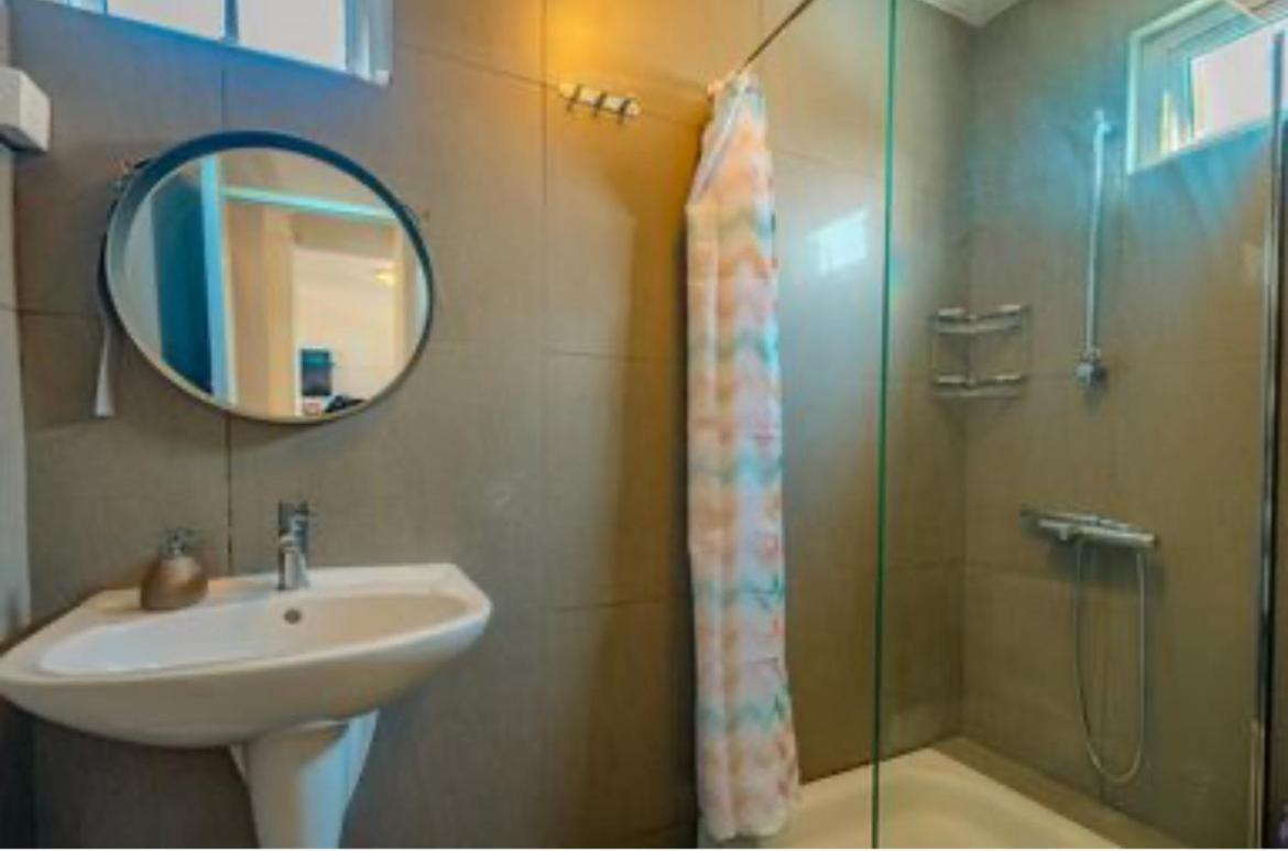 Pereybere Beach Paradise 4 Bedroom Apt ภายนอก รูปภาพ